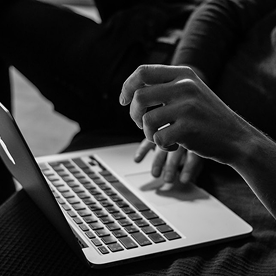 ノートパソコンでのWEB制作